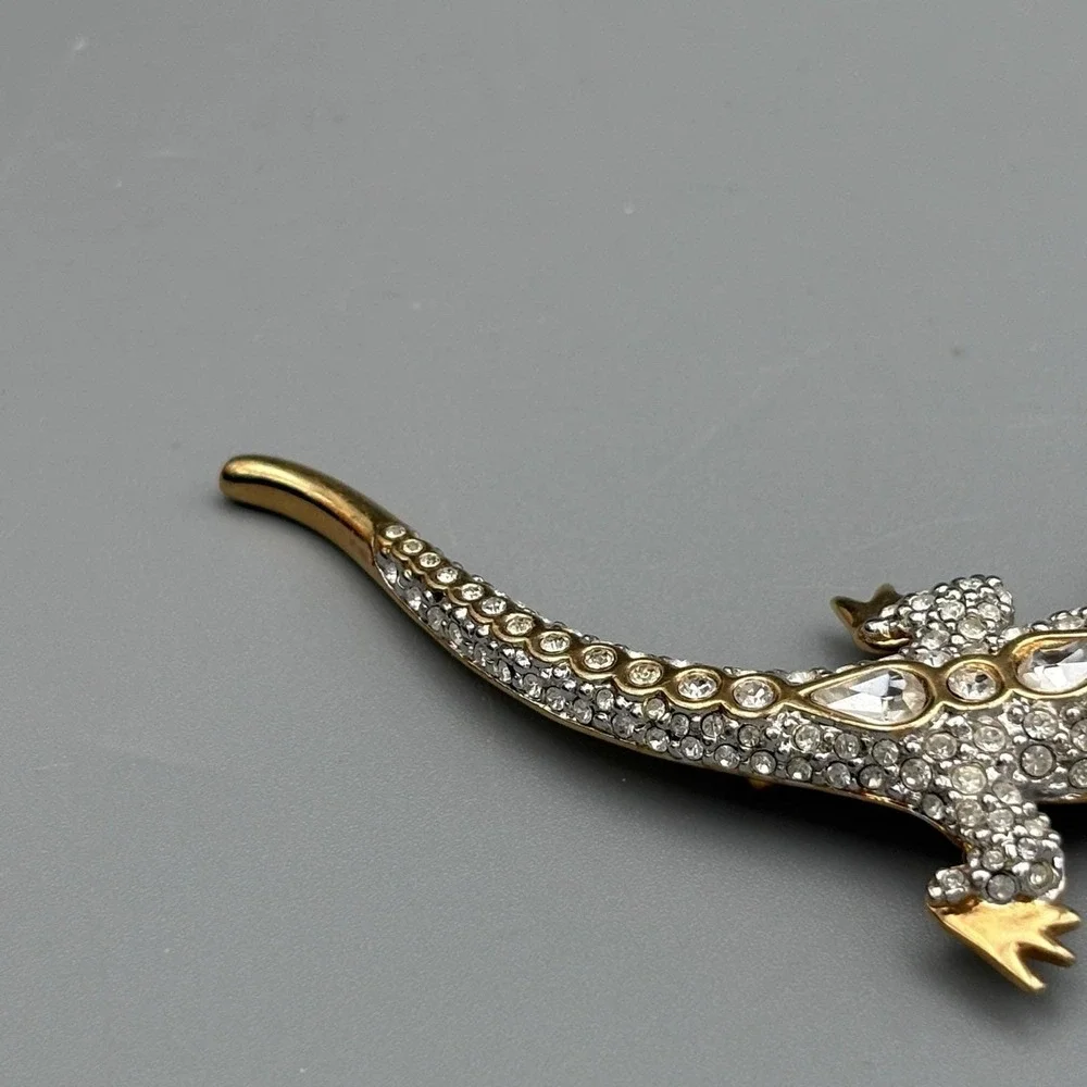 Vintage SAL Swarovski Lizard Brooch Pin Diamante Rhinestone Jeweled Salamander